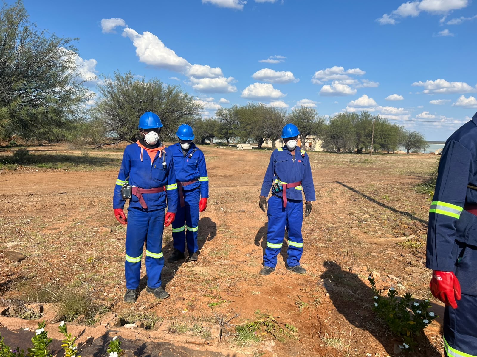 Mzansi Borwa OHS team on site